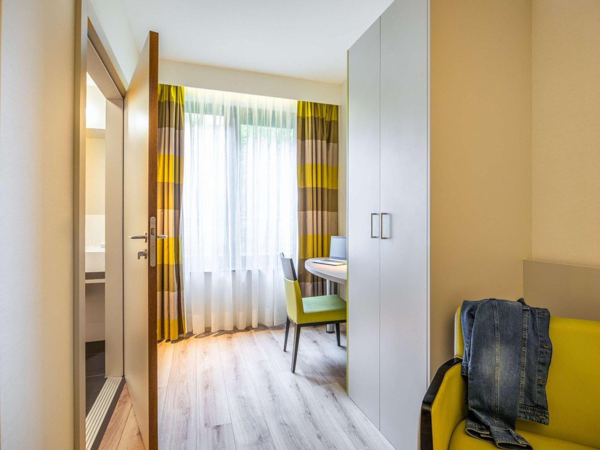 Ibis Styles Hotel Brussels Centre Stephanie Saint-Gilles Luaran gambar