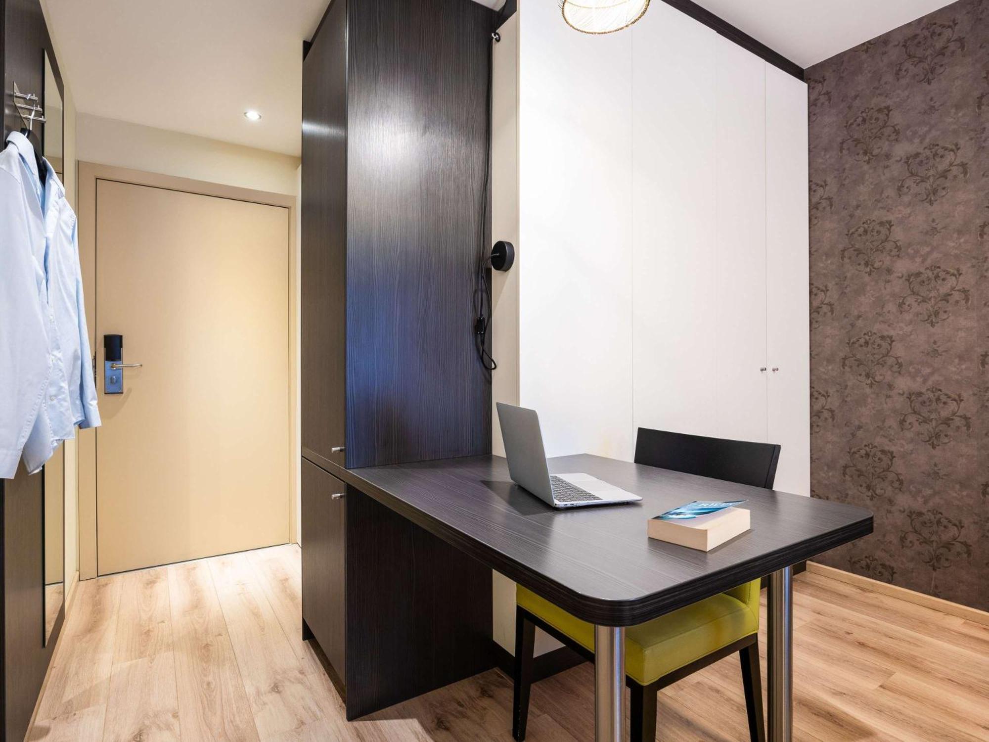 Ibis Styles Hotel Brussels Centre Stephanie Saint-Gilles Luaran gambar